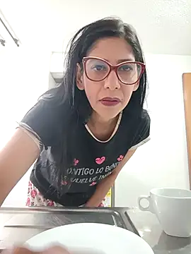 Snapshot of SamanthaRosse01_ chatting on April 19, 2026, 5:47 pm SamanthaRosse01 online show from April 19, 2026, 5:47 pm