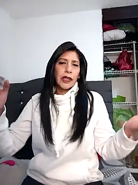 Snapshot of SamanthaRosse01_ chatting on April 8, 2026, 4:19 pm SamanthaRosse01 online show from April 8, 2026, 4:19 pm