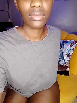 Thandie40 online show from March 29, 2026, 1:57 pm