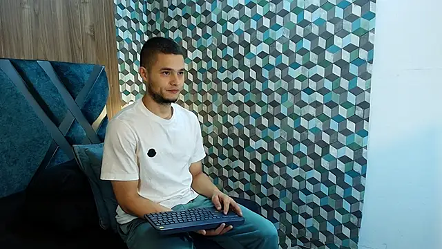 Snapshot of Joaho_Fernandez chatting on June 8, 2026, 9:15 pm Joaho Fernandez online show from June 8, 2026, 9:15 pm