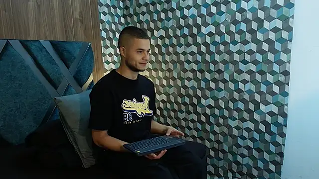 Snapshot of Joaho_Fernandez chatting on May 19, 2026, 1:56 am Joaho Fernandez online show from May 19, 2026, 1:56 am