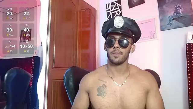 Snapshot of romanpearce_ chatting on April 26, 2026, 12:08 am romanpearce online show from April 26, 2026, 12:08 am