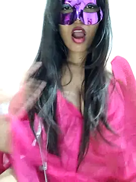 MELONSQUEEN online show from May 1, 2026, 9:31 pm