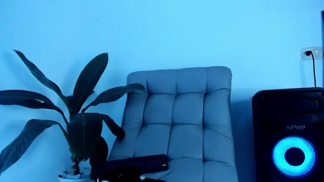 DakotaStills  online show from March 30, 2026, 2:18 pm