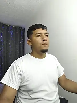 Itsdavidxxx online show from May 9, 2026, 6:28 am