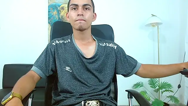 Snapshot of lucass_18 chatting on March 26, 2026, 11:13 pm lucass 18 online show from March 26, 2026, 11:13 pm