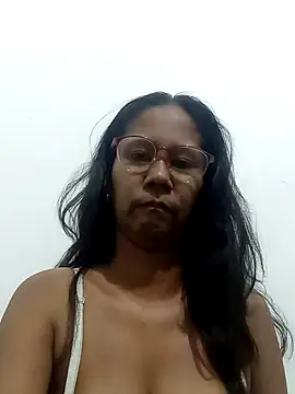 Snapshot of Karen_La_Flaca chatting on March 28, 2026, 4:46 am Karen La Flaca online show from March 28, 2026, 4:46 am