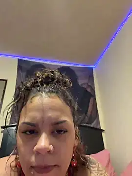 Honeyy bunzzxoxo online show from April 29, 2026, 6:06 am