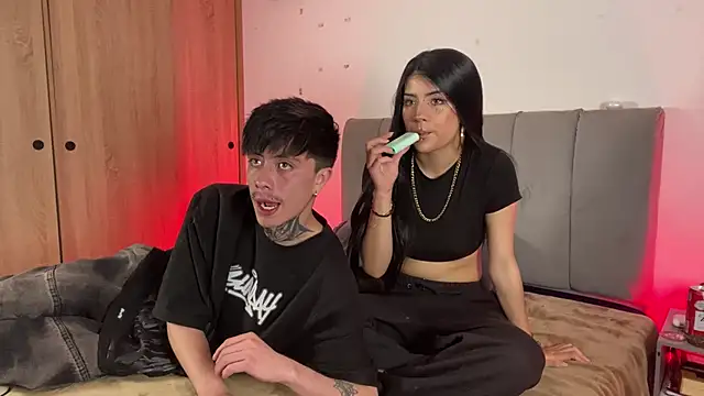 perceo and saddie online show from April 30, 2026, 7:43 pm