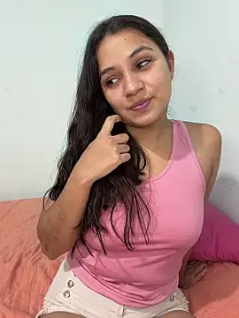 Colochitapupy online show from April 22, 2026, 3:35 am