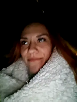 Snapshot of SlimBellaOfficial chatting on April 3, 2026, 6:58 pm SlimBellaOfficial online show from April 3, 2026, 6:58 pm