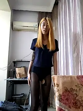 lala4125 online show from April 26, 2026, 1:52 pm