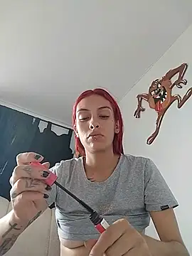 Derieri Blush online show from June 30, 2026, 4:51 pm