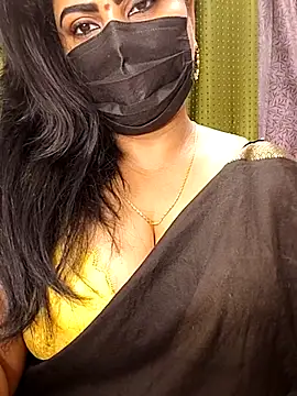 Snapshot of Anushka_flower chatting on July 4, 2026, 2:07 am Anushka flower online show from July 4, 2026, 2:07 am