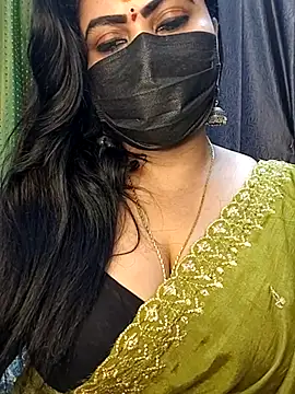 Snapshot of Anushka_flower chatting on June 3, 2026, 2:44 pm Anushka flower online show from June 3, 2026, 2:44 pm