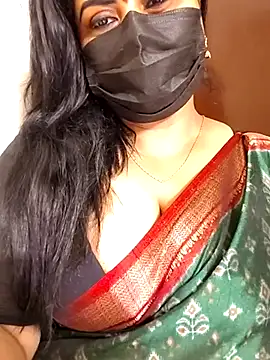 Snapshot of Anushka_flower chatting on July 5, 2026, 4:19 am Anushka flower online show from July 5, 2026, 4:19 am