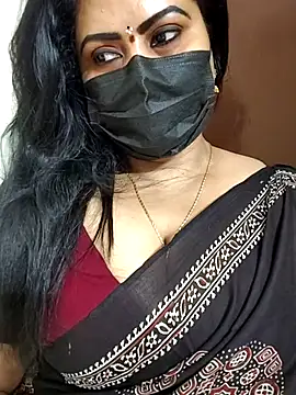 Snapshot of Anushka_flower chatting on July 2, 2026, 5:13 am Anushka flower online show from July 2, 2026, 5:13 am