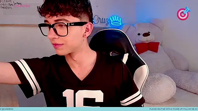 Snapshot of niico_prince chatting on April 19, 2026, 8:11 pm niico prince online show from April 19, 2026, 8:11 pm
