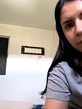 Snapshot of Annarhode chatting on April 10, 2026, 7:10 pm Annarhode online show from April 10, 2026, 7:10 pm
