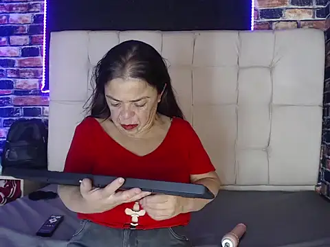 mialuna303av online show from April 2, 2026, 12:51 am