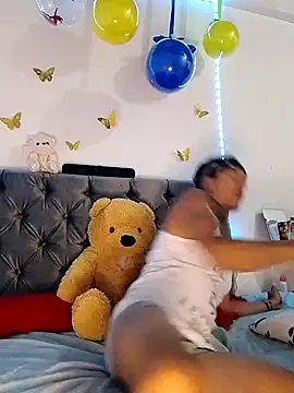 ANDRES URRIETA online show from April 7, 2026, 10:06 am