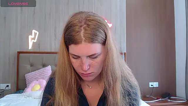 Carammelstorm online show from April 30, 2026, 1:23 am