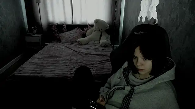 Loly Cuttie online show from May 31, 2026, 3:23 am