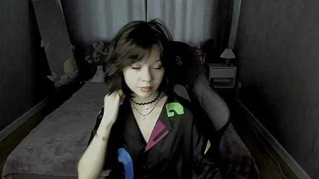 Loly Cuttie online show from May 10, 2026, 1:09 am