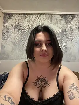 Snapshot of LinaSherman chatting on March 28, 2026, 11:22 am LinaSherman online show from March 28, 2026, 11:22 am