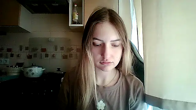 KariLindsey online show from April 13, 2026, 10:19 am