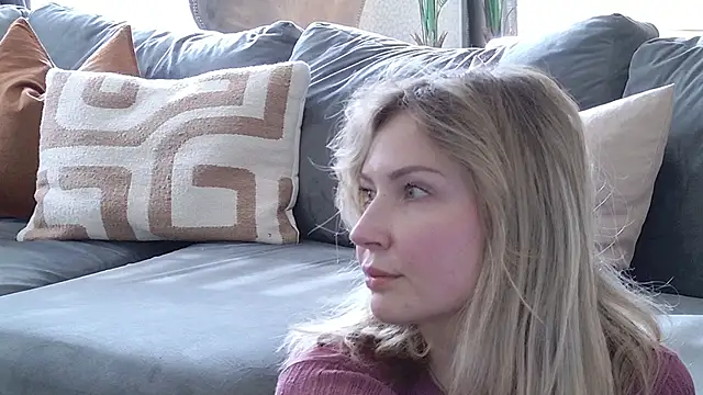 WhereisAlice online show from April 2, 2026, 3:51 pm