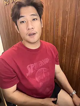 Titanryu online show from June 15, 2026, 4:23 am