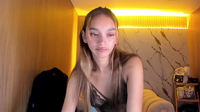 Snapshot of Paulin_roses_tf chatting on May 5, 2026, 2:20 pm Paulin roses tf online show from May 5, 2026, 2:20 pm