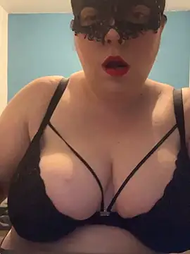 bella2399 online show from May 19, 2026, 9:11 pm