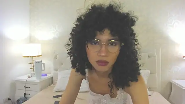 Snapshot of Julietta___ chatting on May 22, 2026, 12:36 pm Julietta online show from May 22, 2026, 12:36 pm