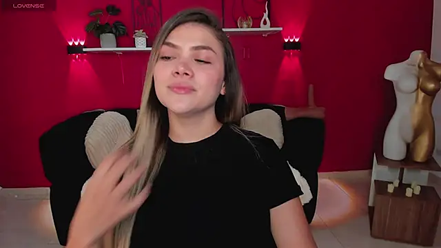 Sofia Velvetx online show from June 7, 2026, 2:44 pm