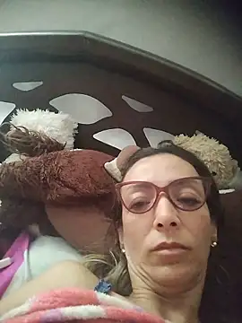 AlanaBrunetteX X online show from April 19, 2026, 2:51 pm