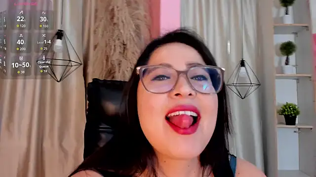hannabackerr online show from May 1, 2026, 11:37 am