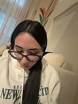 Snapshot of juliacosta chatting on May 10, 2026, 7:38 pm juliacosta online show from May 10, 2026, 7:38 pm