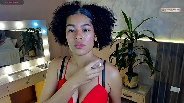 baddie delaylaa online show from May 9, 2026, 6:11 pm