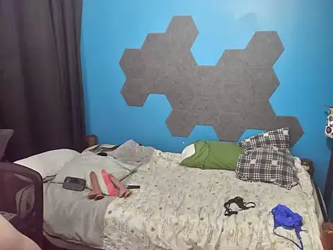 Snapshot of MachoPutito chatting on October 23, 2025, 4:22 am MachoPutito online show from October 23, 2025, 4:22 am