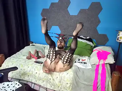 Snapshot of MachoPutito chatting on November 26, 2025, 1:49 am MachoPutito online show from November 26, 2025, 1:49 am