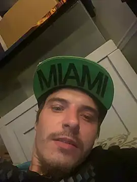 Blueeyedhunter online show from March 27, 2026, 5:16 am