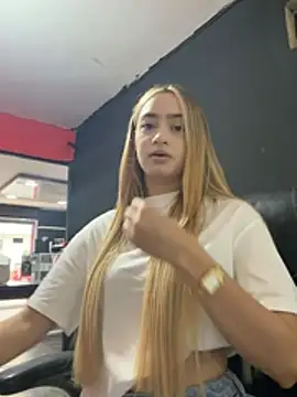 Snapshot of barbievictoria chatting on July 3, 2026, 5:08 pm barbievictoria online show from July 3, 2026, 5:08 pm