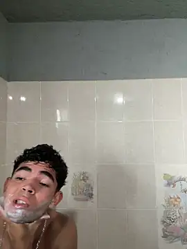 Snapshot of vrgrika chatting on March 27, 2026, 9:05 pm vrgrika online show from March 27, 2026, 9:05 pm