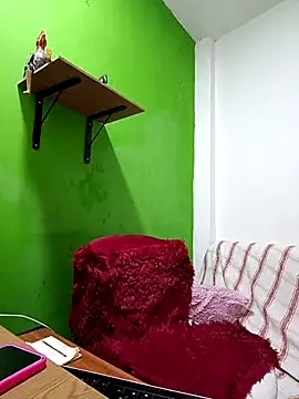 valilurose0427 online show from March 29, 2026, 1:07 am