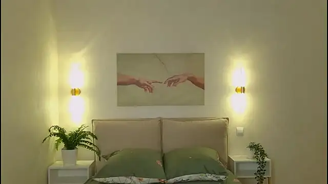 MellyAlfayi online show from April 7, 2026, 9:11 am