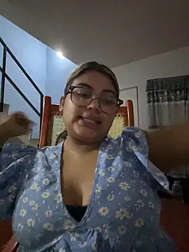 C1N09 online show from May 14, 2026, 4:42 am