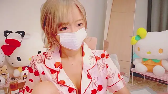 baby  cherry   online show from May 30, 2026, 12:22 pm