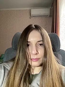 lunaAmore online show from March 27, 2026, 1:56 pm